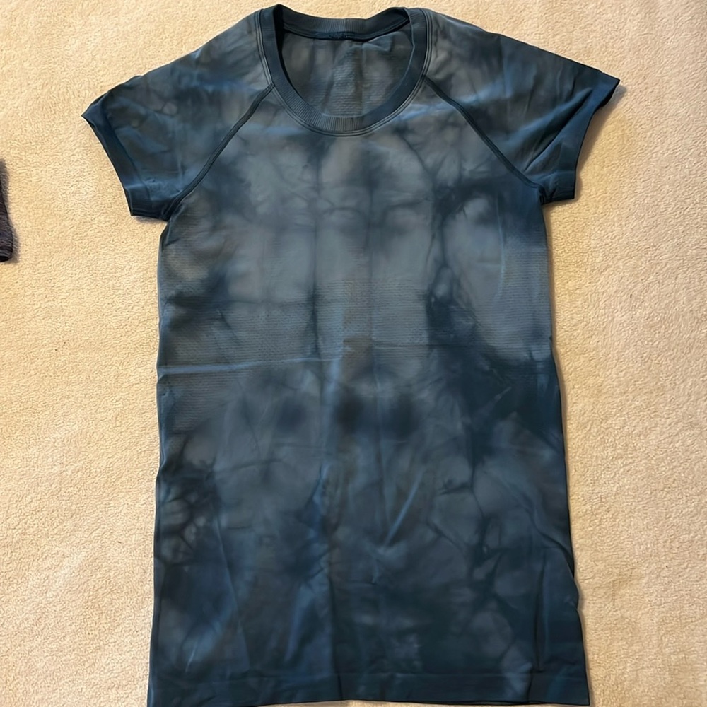 Blue Tie Dye Lululemon 6 Swiftly Tech